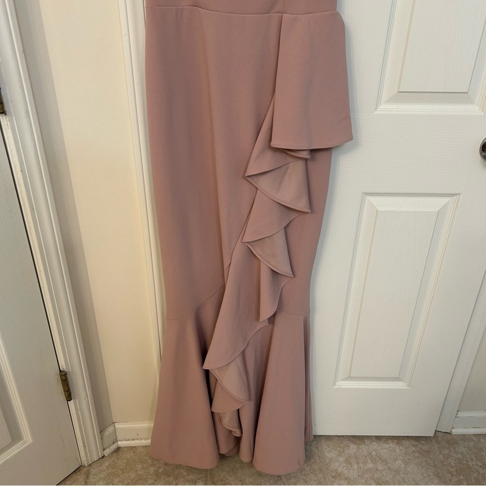 BETSY & ADAM Off-The-Shoulder Cascading Ruffle Mermaid Gown in Rose Size 10 - Picture 7 of 11